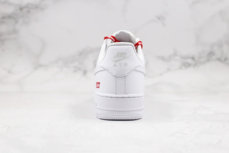 Nike Air Force 1 Low White x Supreme