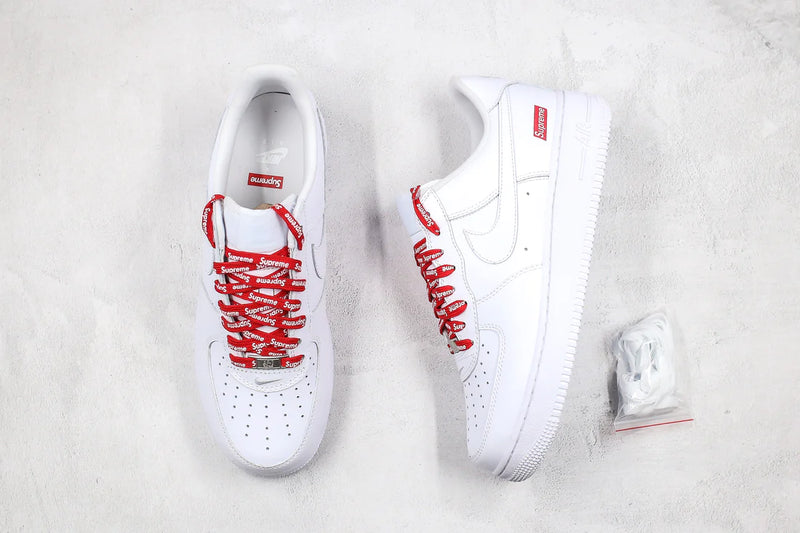 Nike Air Force 1 Low White x Supreme