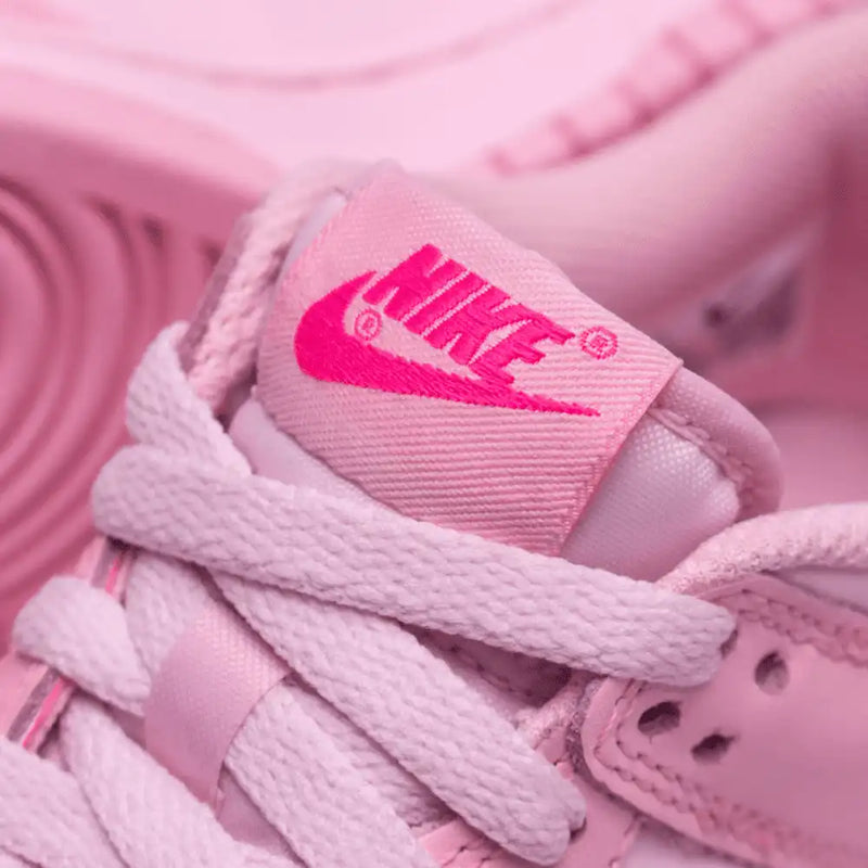 Nike Dunk Low Triple Pink (Barbie)