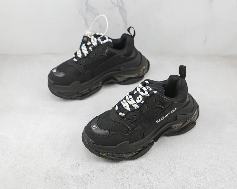 Balenciaga Triple S Black