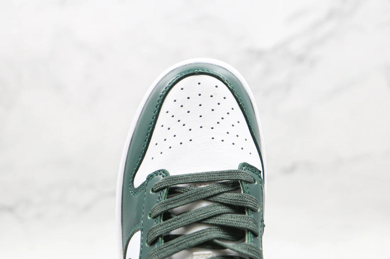 Nike Dunk Low "Michigan State"