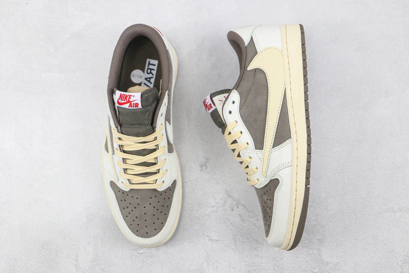 Air Jordan 1 Low Reverse Mocha x Travis Scott