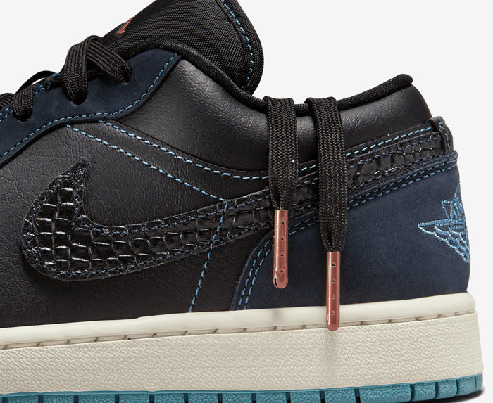 Air Jordan 1 Low SE 'Black Dark Obsidian'